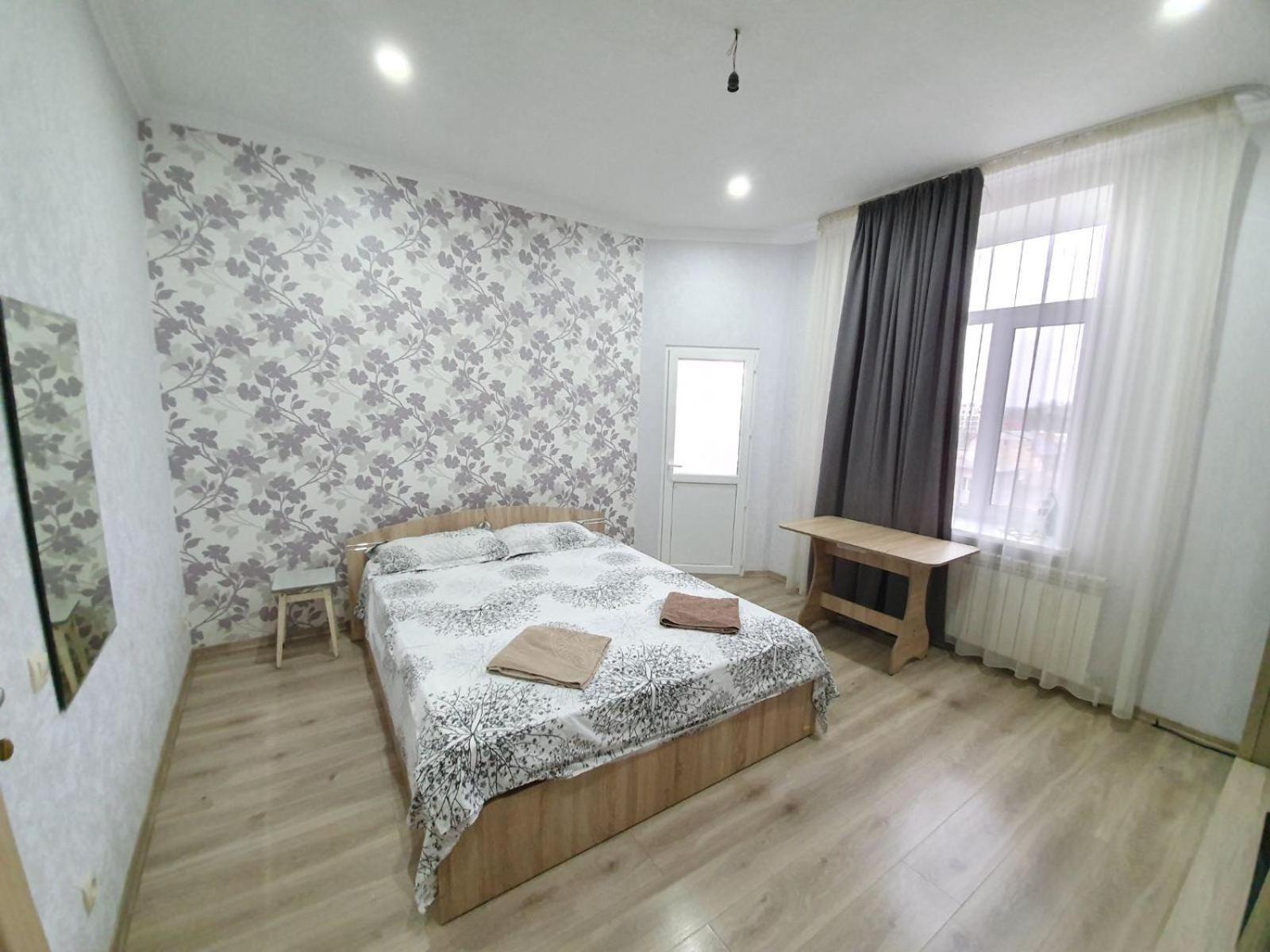 Tourist Home At Stefan Cel Mare With 2 Rooms Chisinau Bagian luar foto