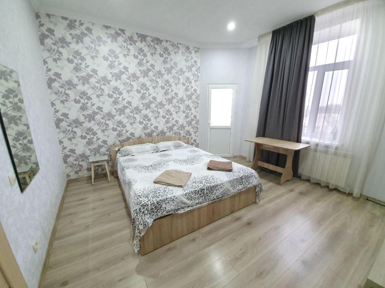 Tourist Home At Stefan Cel Mare With 2 Rooms Chisinau Bagian luar foto
